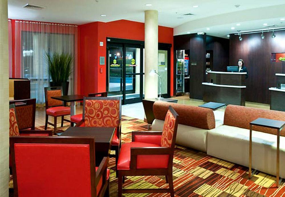 Courtyard By Marriott Troy Hotel Exterior photo